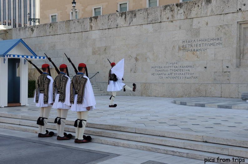 Changing of the Guard_ Athens2010d25c019.jpg